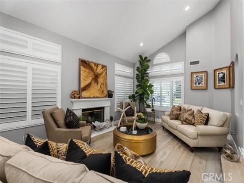25881 Cedarbluff , Laguna Hills, CA