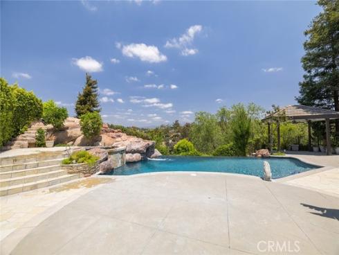 27070 Hidden Trail Road, Laguna Hills, CA