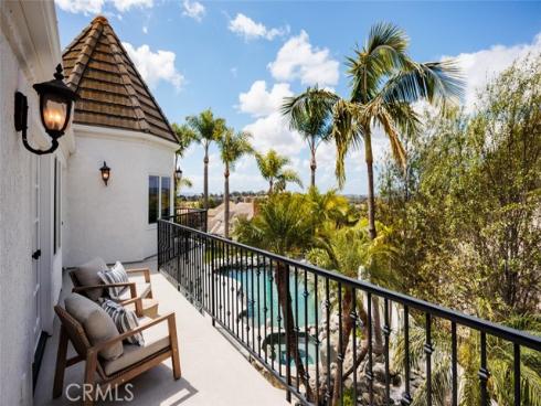 25732 Highplains Terrace, Laguna Hills, CA