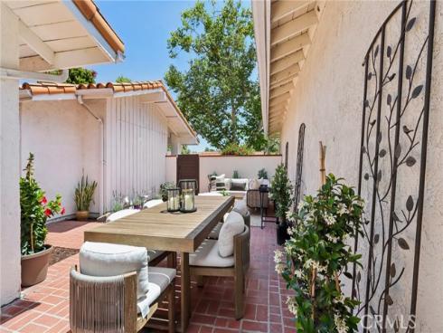 25011 Sunset Place, Laguna Hills, CA