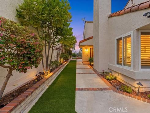 25011 Luna Bonita Drive, Laguna Hills, CA