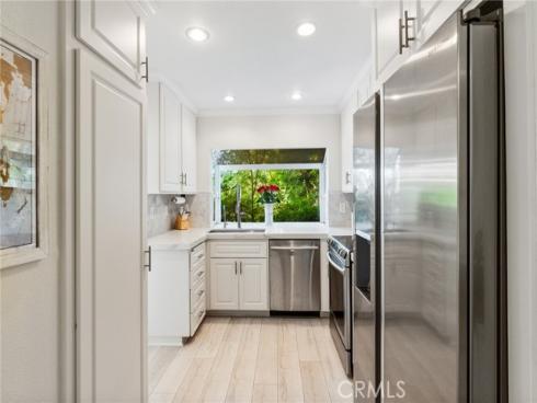 8 Clover Hill Lane 120 , Laguna Hills, CA