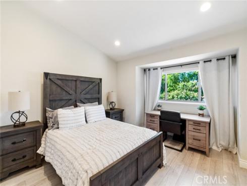 8 Clover Hill Lane 120 , Laguna Hills, CA