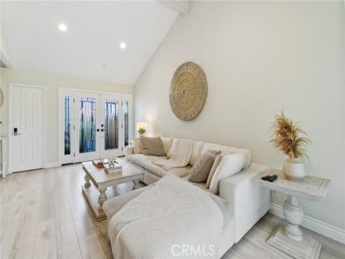 8 Clover Hill Lane 120 , Laguna Hills, CA