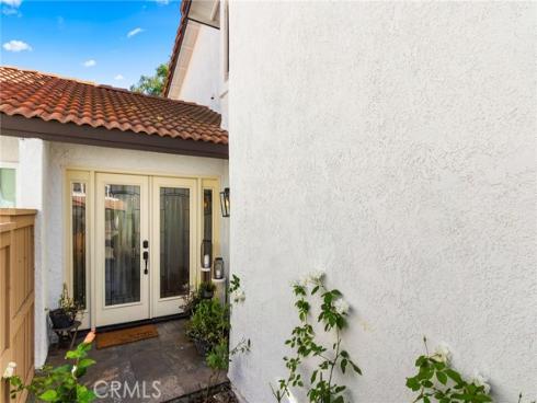 8 Clover Hill Lane 120 , Laguna Hills, CA