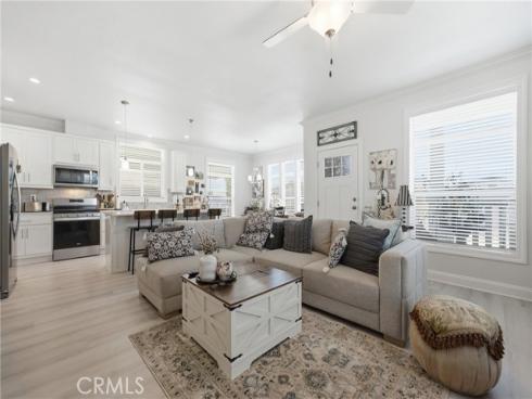 23301  Ridge Route #111   Drive, Laguna Hills, CA