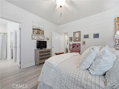 23301  Ridge Route #111   Drive, Laguna Hills, CA