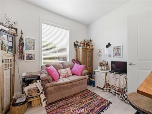 23301  Ridge Route #111   Drive, Laguna Hills, CA