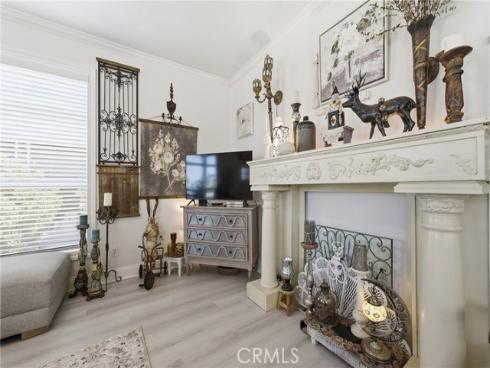 23301  Ridge Route #111   Drive, Laguna Hills, CA