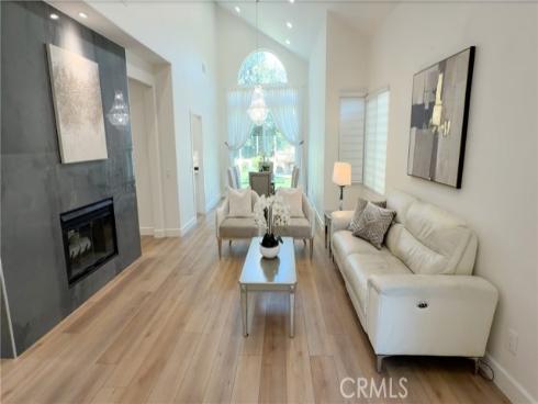 15  Tierra Vista  , Laguna Hills, CA