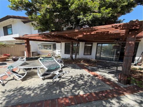 18  Clover Hill  115  Lane, Laguna Hills, CA