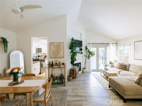 8  Laurel Creek  , Laguna Hills, CA