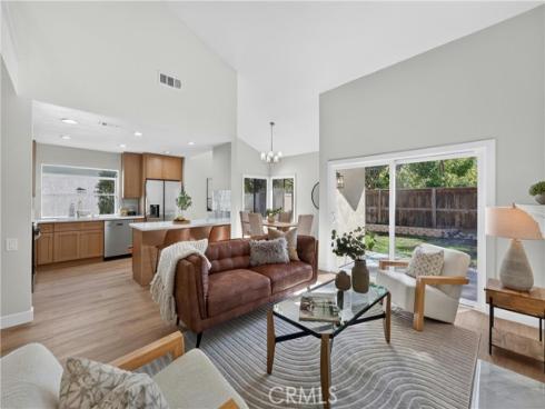 43 Oxbow Creek , Laguna Hills, CA