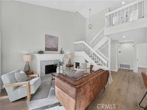 43 Oxbow Creek , Laguna Hills, CA