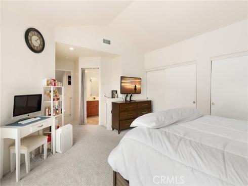 22 Rocky Creek Lane, Laguna Hills, CA
