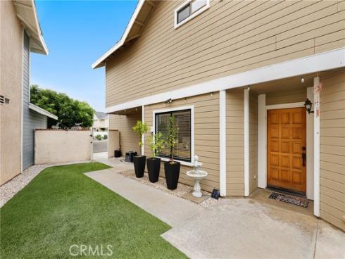 22 Rocky Creek Lane, Laguna Hills, CA