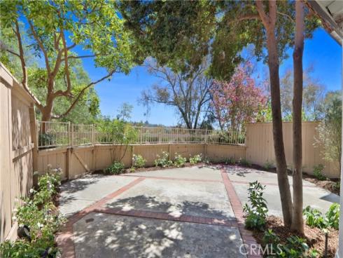 18 Clover Hill 115 Lane, Laguna Hills, CA