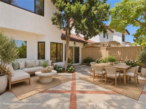 18 Clover Hill 115 Lane, Laguna Hills, CA