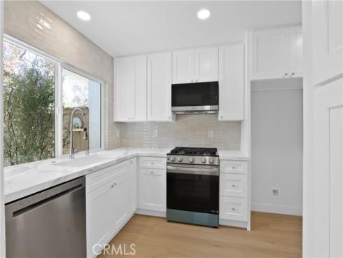 18 Clover Hill 115 Lane, Laguna Hills, CA