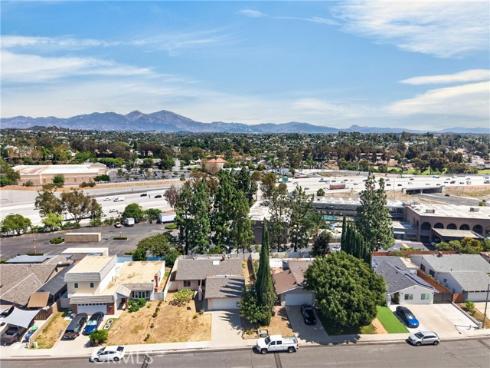 25102 La Suen Road, Laguna Hills, CA