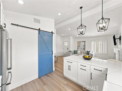 19 Indian Hill , Laguna Hills, CA
