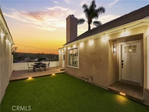19 Indian Hill , Laguna Hills, CA