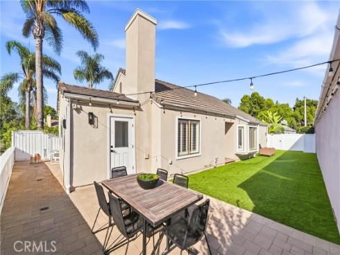 19 Indian Hill , Laguna Hills, CA