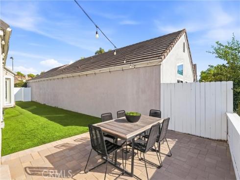 19 Indian Hill , Laguna Hills, CA