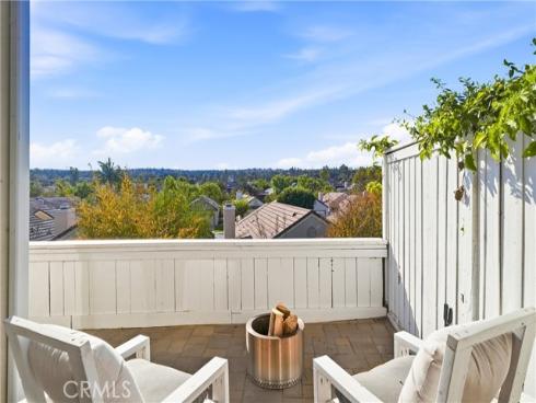 19 Indian Hill , Laguna Hills, CA