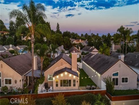 19 Indian Hill , Laguna Hills, CA