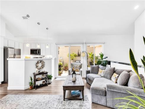 2 Daytona 129 , Laguna Niguel, CA