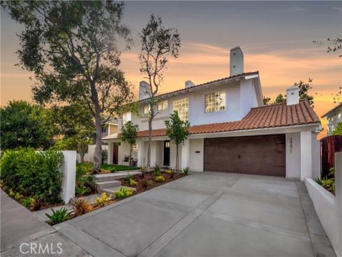 24471 Los Serranos Drive