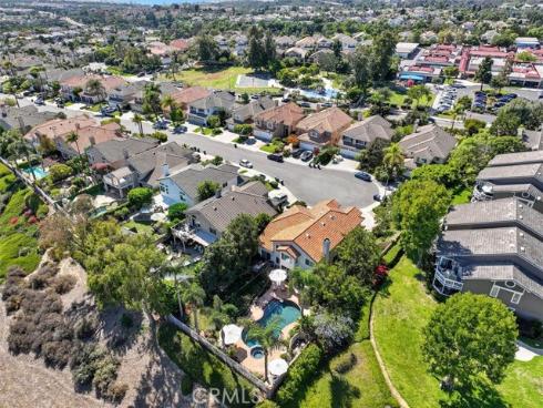 2 High Bluff , Laguna Niguel, CA