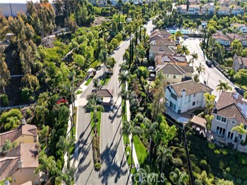 27591  Kathy  , Laguna Niguel, CA