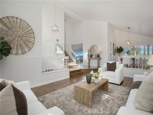 31  Russell  , Laguna Niguel, CA