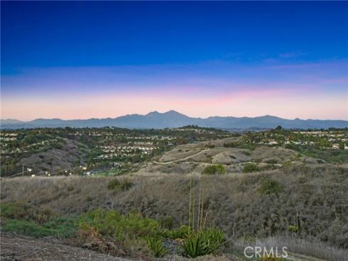31  Russell  , Laguna Niguel, CA