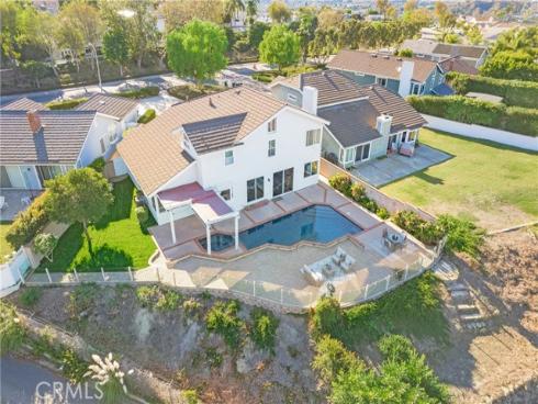 31  Russell  , Laguna Niguel, CA