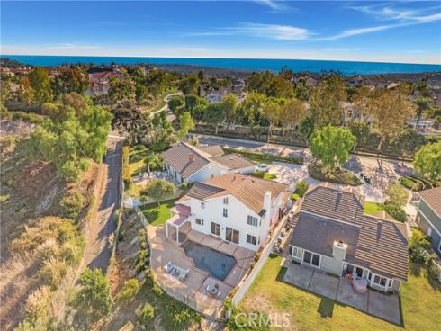 31  Russell  , Laguna Niguel, CA