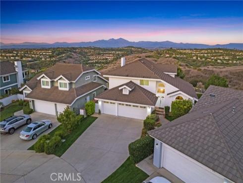 31  Russell  , Laguna Niguel, CA