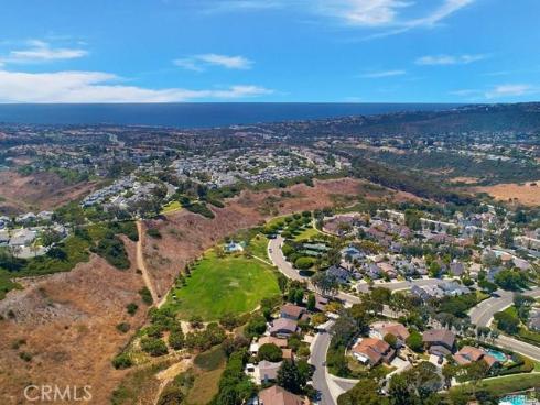 31  Russell  , Laguna Niguel, CA