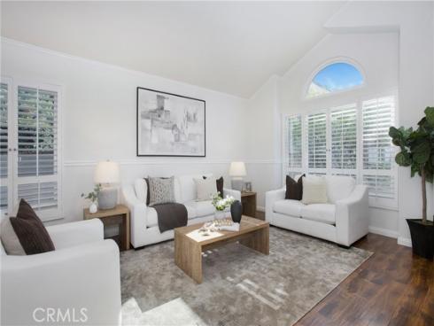 31  Russell  , Laguna Niguel, CA