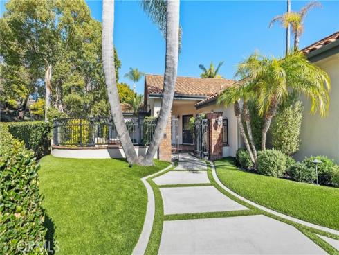 2 Milos , Laguna Niguel, CA