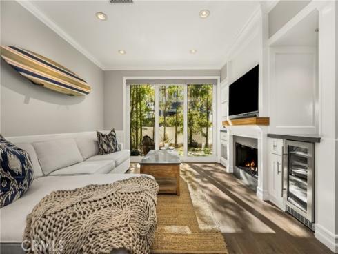 16  Sudbury  , Laguna Niguel, CA