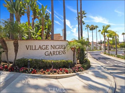 24321  Airporter  , Laguna Niguel, CA