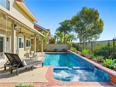 20  Center   Court, Laguna Niguel, CA