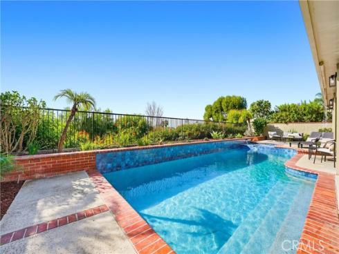 20  Center   Court, Laguna Niguel, CA