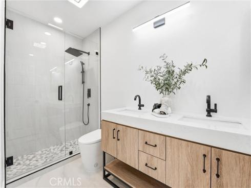 20  Center   Court, Laguna Niguel, CA