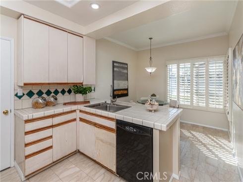 25  Portland  , Laguna Niguel, CA