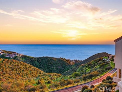 28  Saint Tropez  , Laguna Niguel, CA