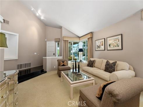 51  Hancock  , Laguna Niguel, CA